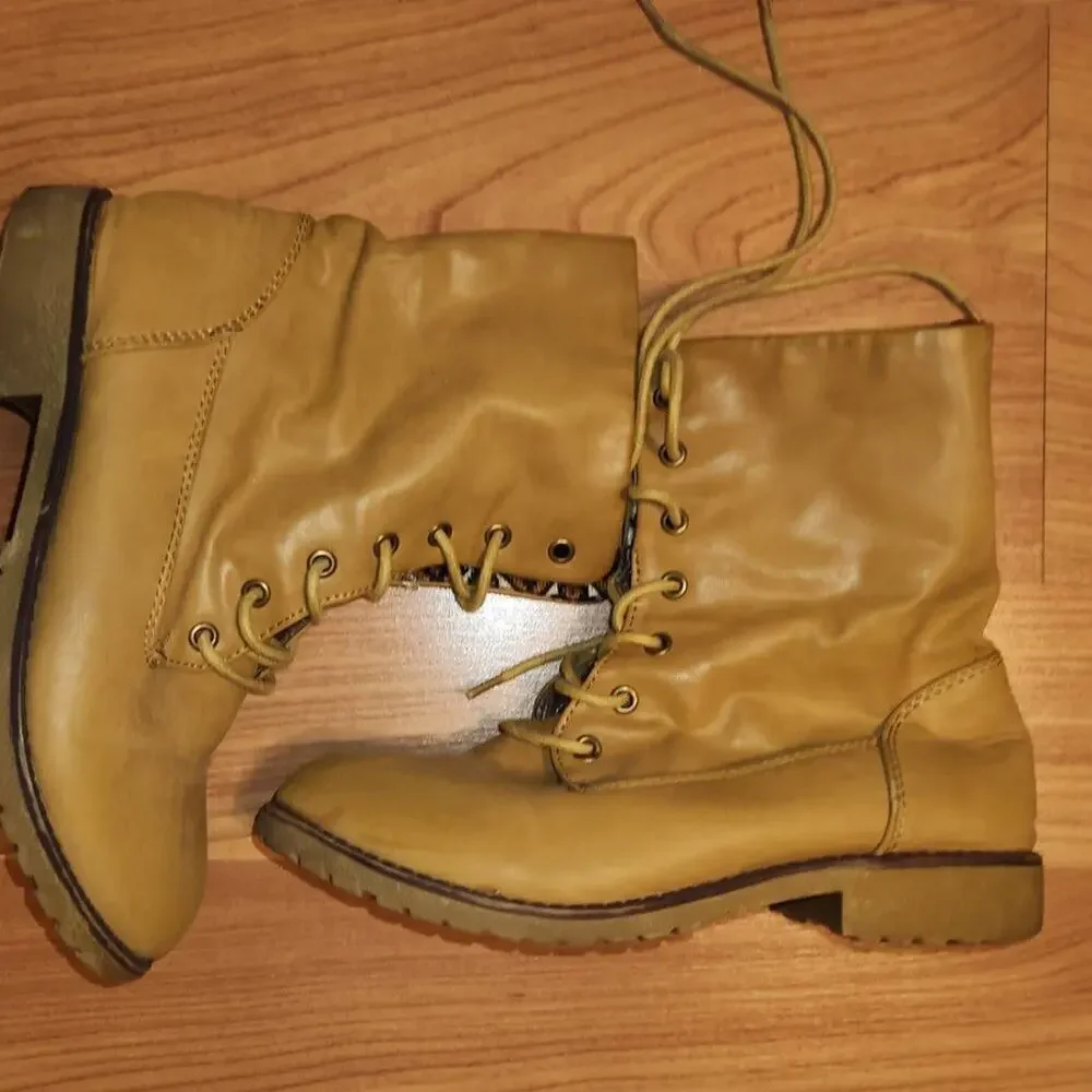 Mid Calf Boots on low heels sz6 Lace Up || EUC